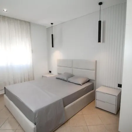 Апартаменты Sarande Apartment